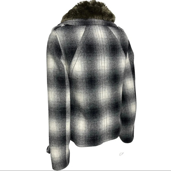 Eddie Bauer Pea Coat Wool Blend Plaid Coat Removable Faux Fur Collar  Size XS - Picture 5 of 10